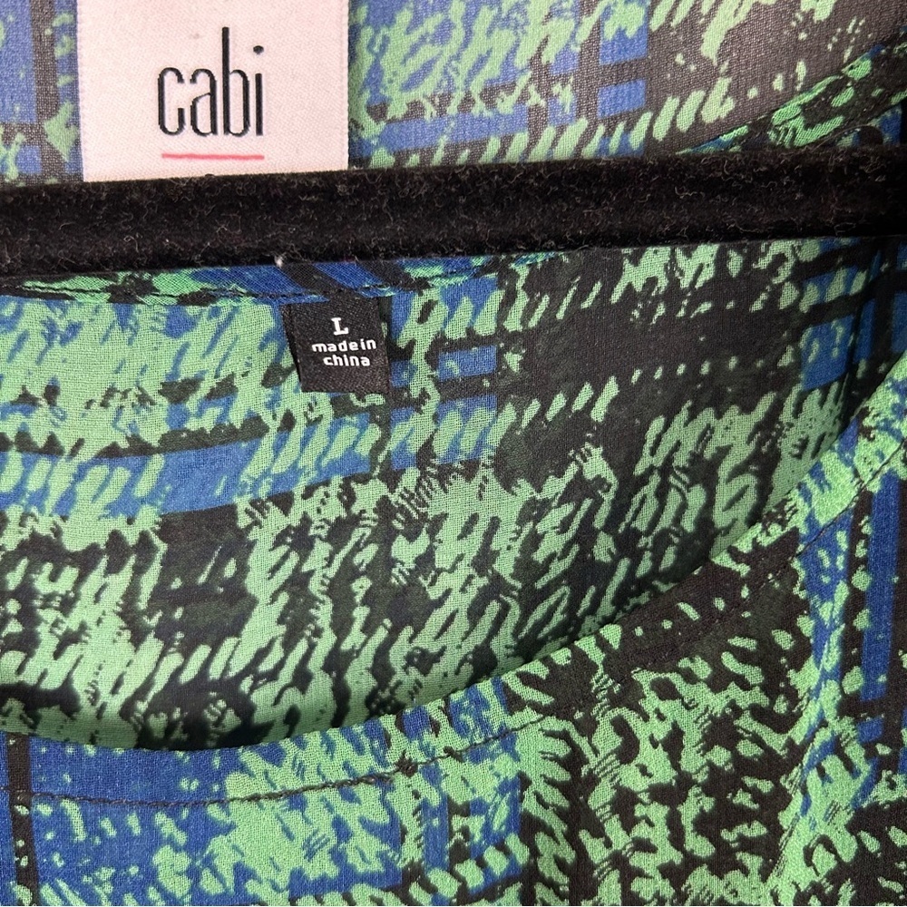 CAbi Green & Blue 2 Piece Short Sleeve Blouse Size Large - Picture 4 of 12